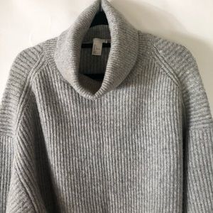 Soft balloon sleeve sweater